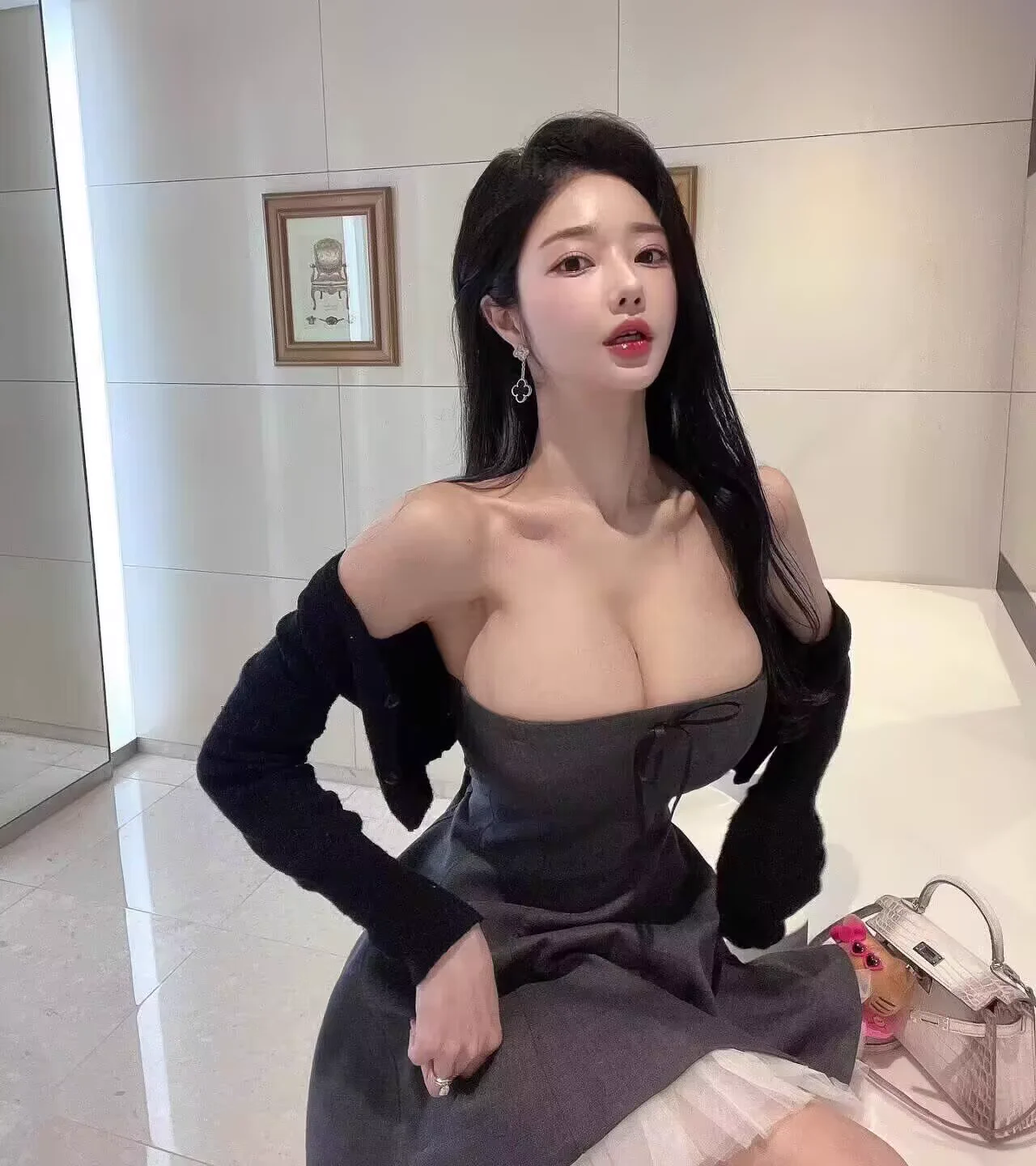 周末结束了呢～你这废物蝈蝻想必是看着媚黑推文手冲度过的吧？♠️ 毕竟你们这些垃圾蝈蝻离开了媚黑资料就根本手冲不起来了呢♠️短小废物小鸡巴还每天精虫上脑，满脑子都是想着射精的垃圾，真是一群恶心的公猪🖕️ #媚黑 #QOS #贡奴 #ATM #QOS https://t.co/pWYcqv6gRC