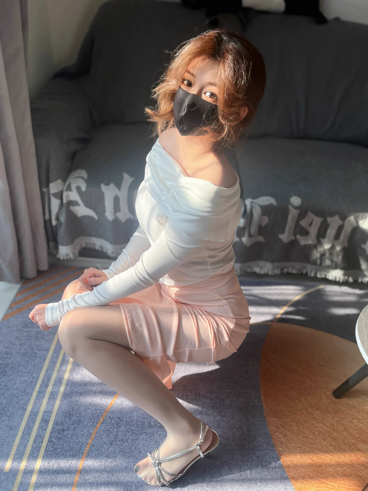 闺蜜：你干嘛每天都要穿这么性感？不怕被男的视奸啊？我：穿的性感就是为了吸引异性的注意，自己心里会极大的满足@ToBulma@ToBulaer@KawasawaSen@BulmaList https://t.co/S0Daz26ymA