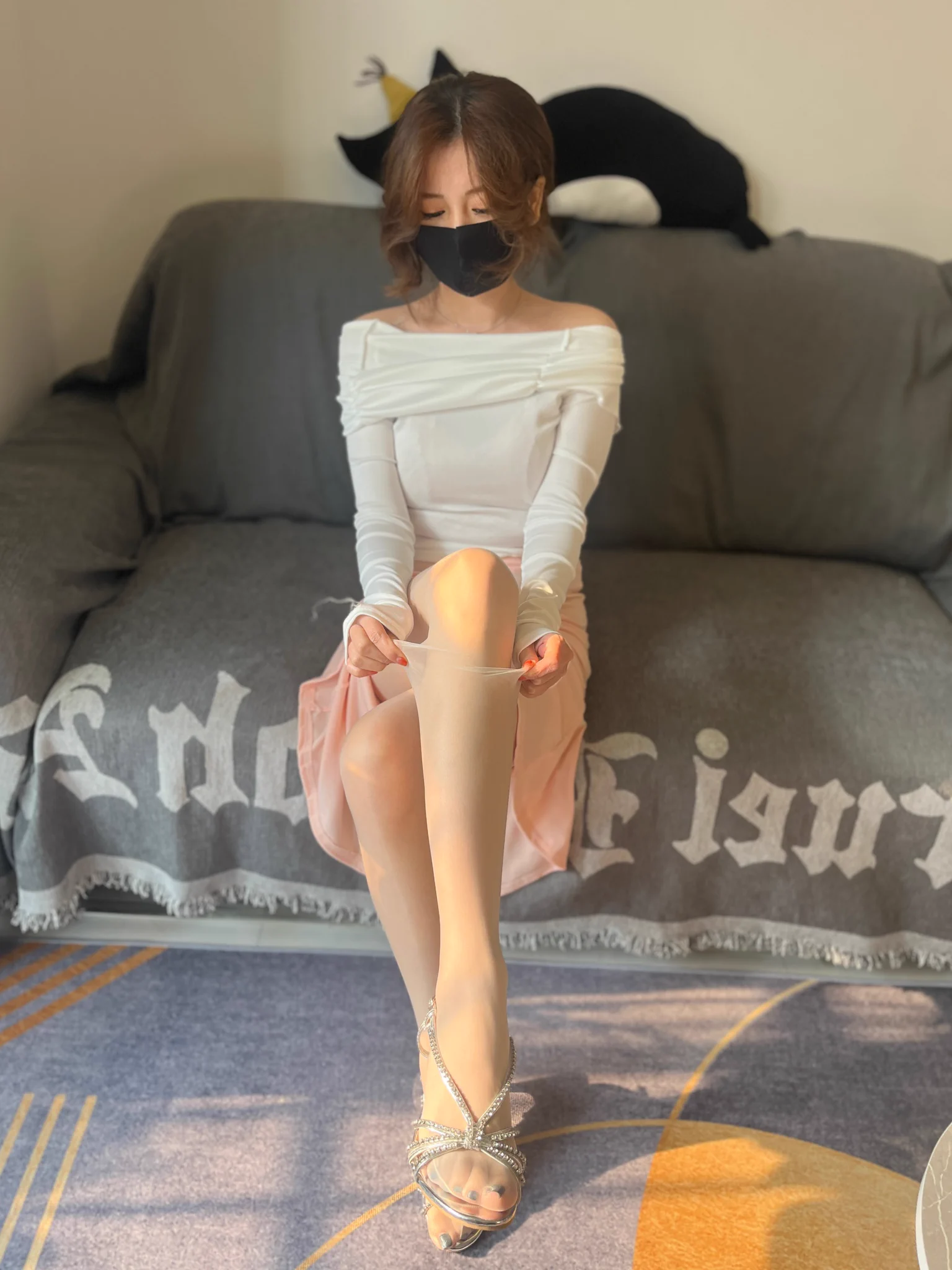 闺蜜：你干嘛每天都要穿这么性感？不怕被男的视奸啊？我：穿的性感就是为了吸引异性的注意，自己心里会极大的满足@ToBulma@ToBulaer@KawasawaSen@BulmaList https://t.co/S0Daz26ymA