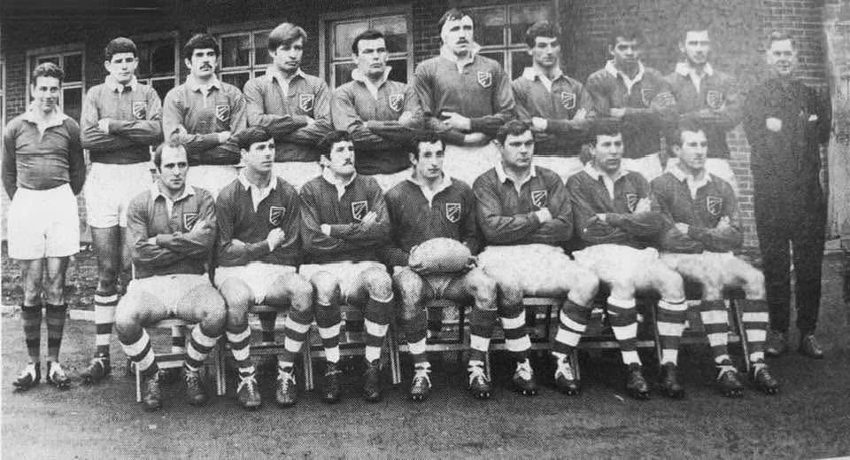 The East Wales team that tamed the mighty All Blacks in 1967, match was a draw with one try each, Steel scored for the All Blacks and Frank Wilson scored for East Wales, Not long after Frank joined Rugby League Club St Helen’s in 1968. ⁦@WalesRugbyL⁩ ⁦@Saints1890⁩ https://t.co/4EOYCGwxHh