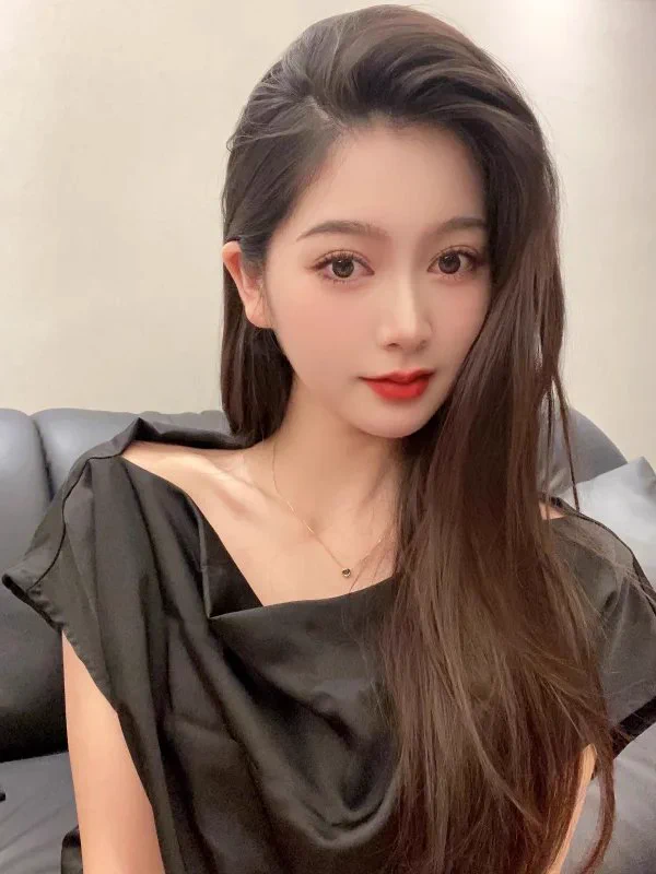 听说阿姨受欢迎？#私信 #探讨男女知识 #少妇 #轻微S女王 https://t.co/DpmXLYPAPo