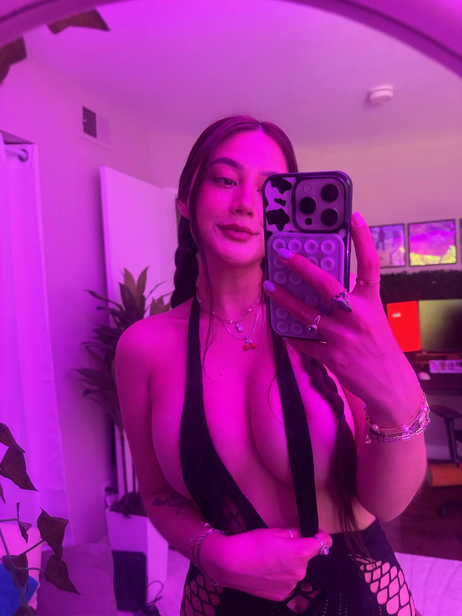 I need cum on my tits 🥺 https://t.co/agPPOPZzOV