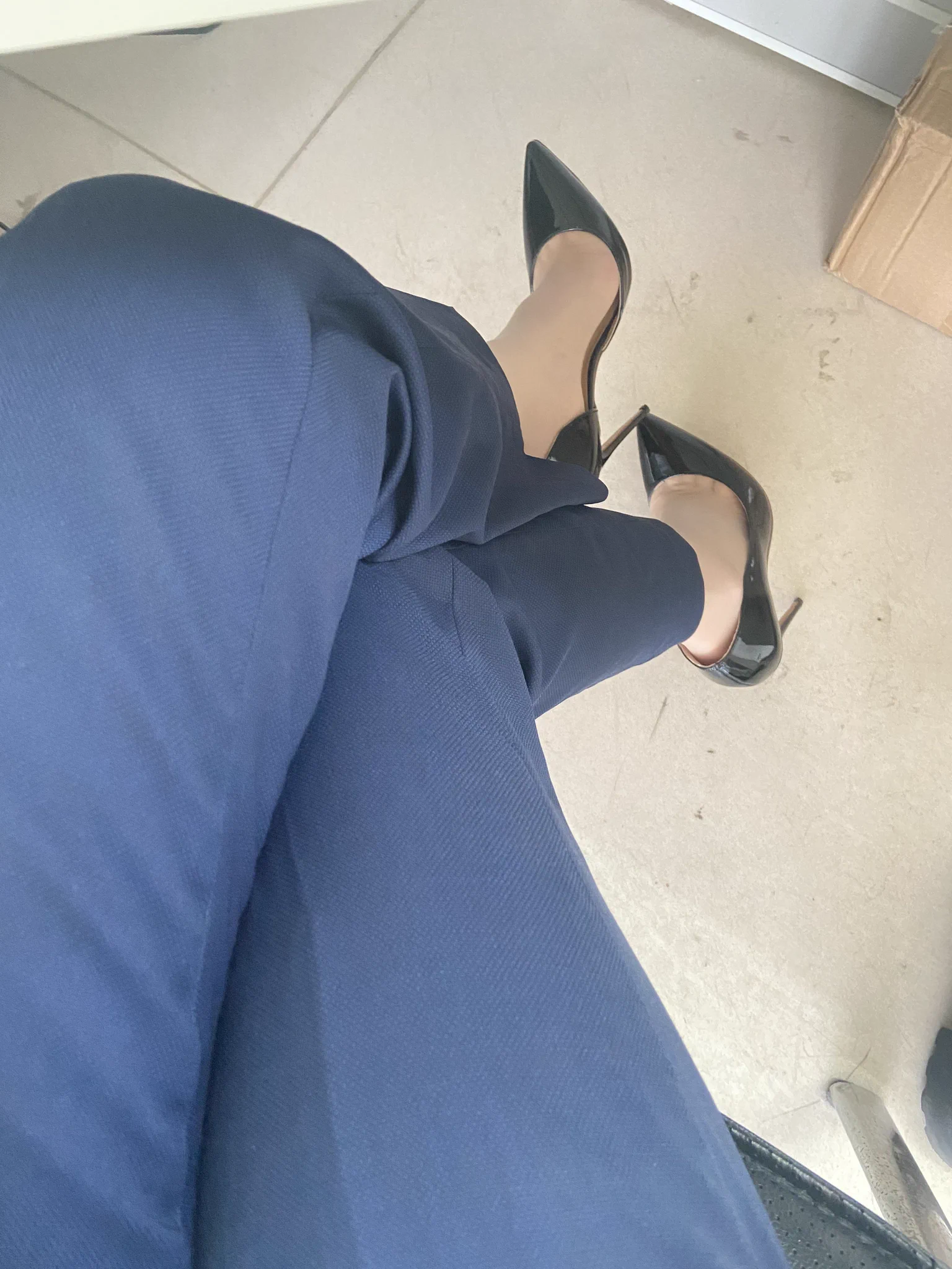 0371河南郑州老哥，分享爱穿丝袜的女友。同城同好可互换女友原味，可上门射女友袜子，约好时间可上门偷听和女友做爱！感兴趣的老哥可私信我获取联系方式，拒绝白嫖！ https://t.co/9mzXH71ETi