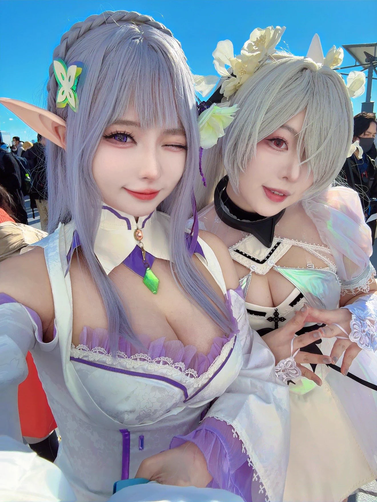 Comiket Day 1 with @iamdorasnow ❤️🫶🏻🥰 and met so many pretty girls see you all at booth East 3 Shi “06ab” “07ab” #comiket105@_wendydydydy @LoveHimeking @chihiro_changTW https://t.co/Qu1pLdOg3g