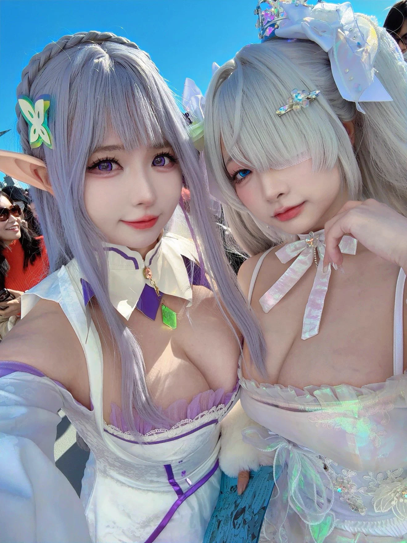 Comiket Day 1 with @iamdorasnow ❤️🫶🏻🥰 and met so many pretty girls see you all at booth East 3 Shi “06ab” “07ab” #comiket105@_wendydydydy @LoveHimeking @chihiro_changTW https://t.co/Qu1pLdOg3g