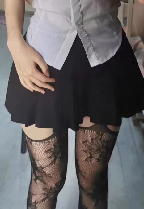 山东烟台地区投稿寻同好，绿帽臭脚奴可交换原味互玩，女友喜棉袜，脚丫开发后经常不洗味道足，欢迎各位同好或绿主私信我报名，拒绝白嫖。 https://t.co/UHMLQst1F4