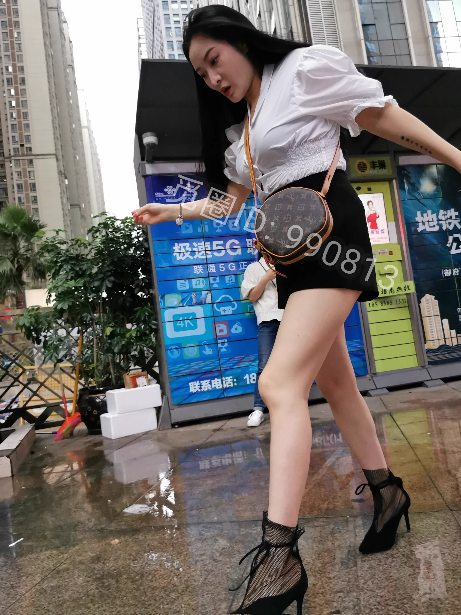 白皙美腿极品骚妇没有入圈的⭕️抓紧啦最后三个位置马上满员都进不了 https://t.co/yWMvJBProD