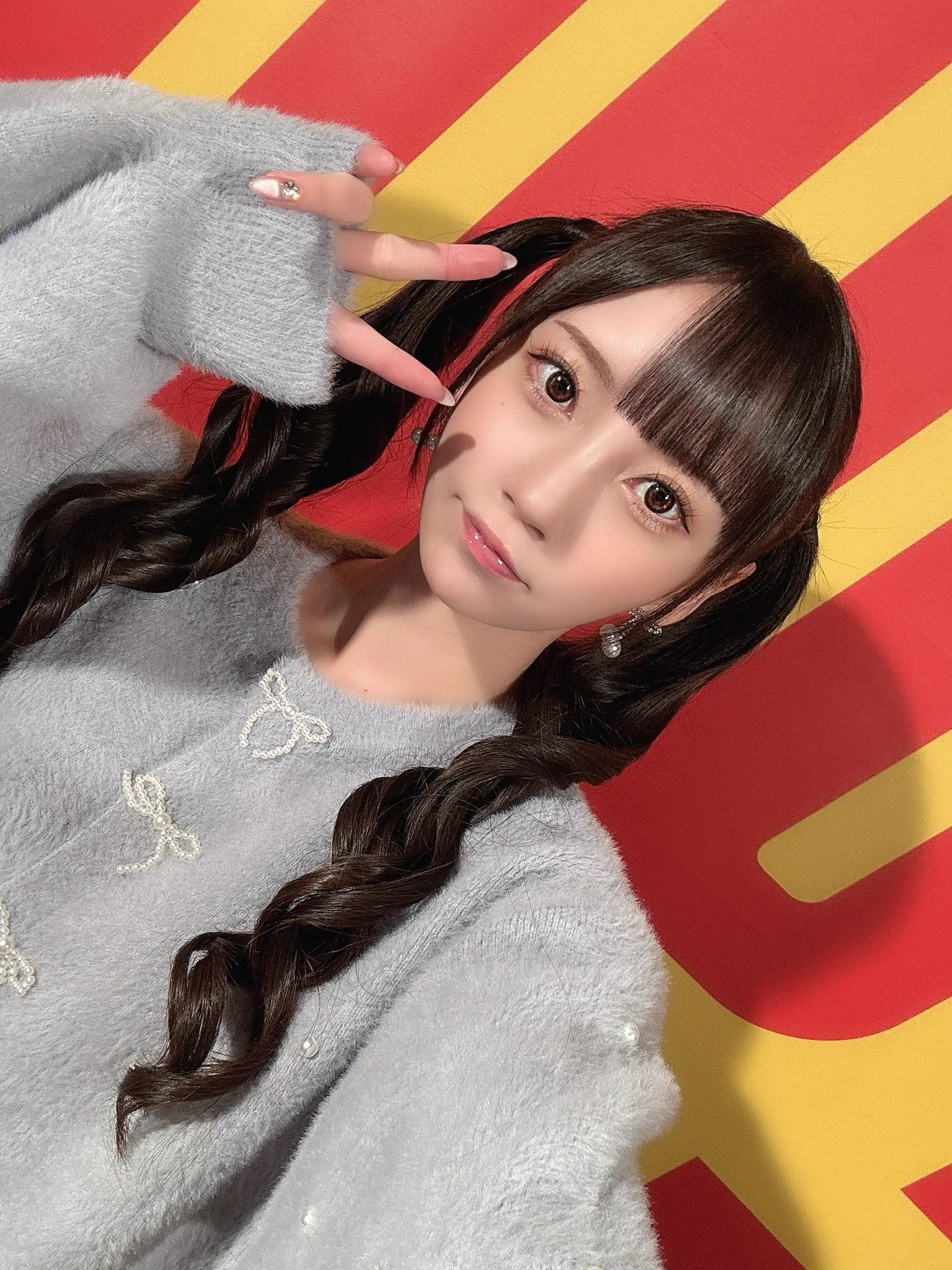タワーレコード渋谷店様写真集発売記念イベント✨️初めてのタワレコでのイベント、来てくれた皆様ありがとう💗病み上がりで声量がやや小さめでしたが元気な姿を見せられてよかったです🥹2024年、たくさんのイベントを本当にありがとうございました~！今年最後は最強ツインテールで✌️ https://t.co/zxmP1FVgYp