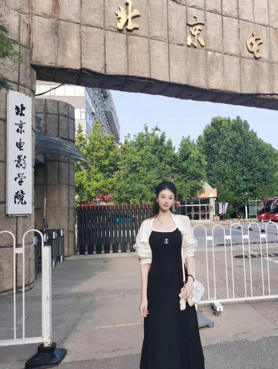 #北京🏡硬五03年172E极品s身材 北电学生北京土著可验证兼职平面 5起北京 白虎馒头一线天、会夹（mm超级好看哦） 三点粉 皮肤雪白粉嫩 A4腰 筷子腿 蜜桃臀 有完美腰臀比哦 手脚都好看 #朝阳四惠联系方式备注Zfb口令🧧88加qq: 3948533179全国海选群：https://t.co/TFhjE4obi6@MeiRiDaZuoZhan https://t.co/f2w70V72WX