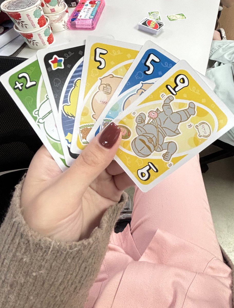 學姊去日本帶回來ㄉ吉伊卡哇牌牌
超可愛ㄉ>.<！

（這是下班才玩ㄉ） https://t.co/Z1YbqTk9cc