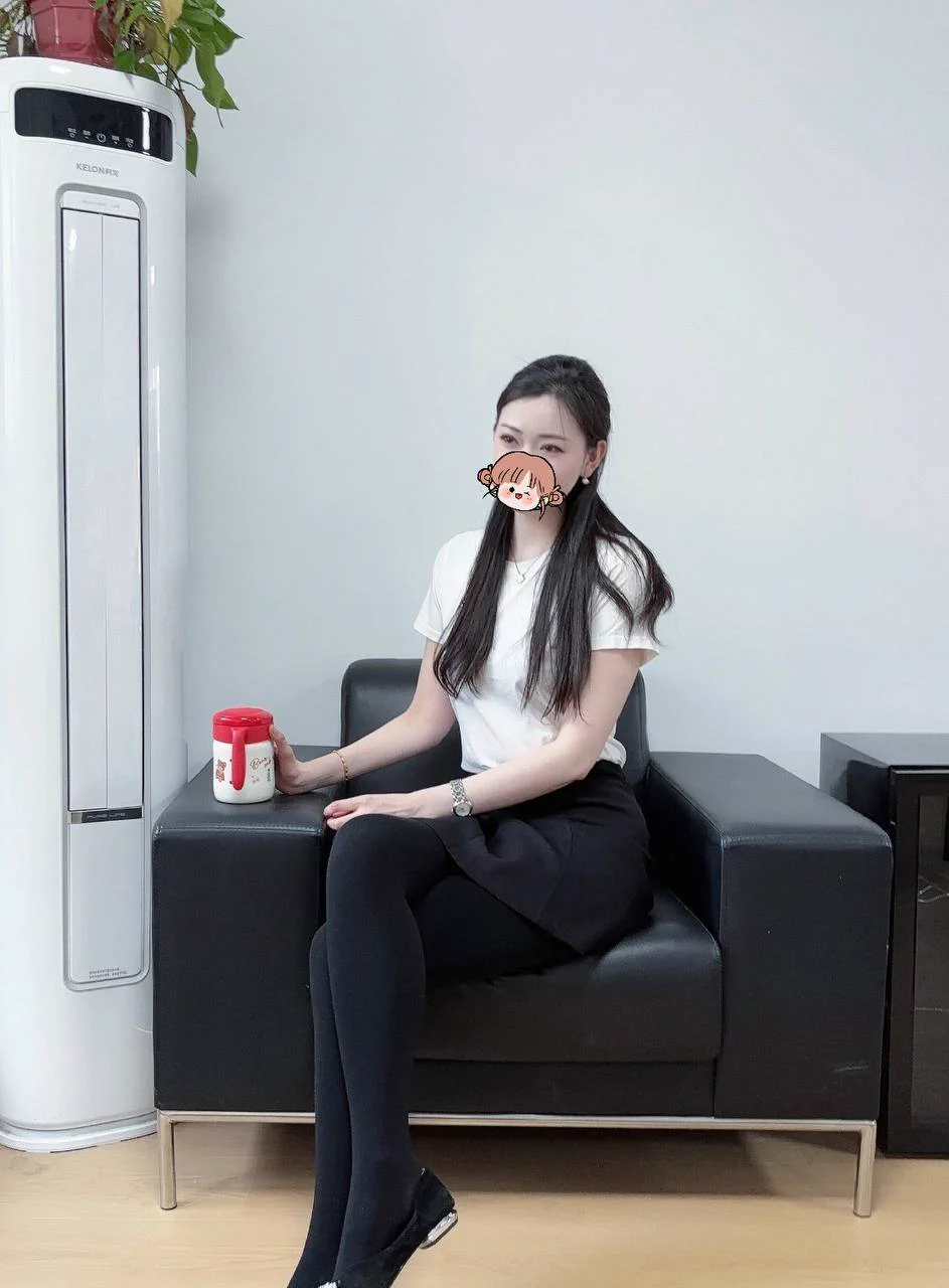 已婚异地，工作和生活处处都是自己一人面对，我本就不是什么女强人，感觉真很压抑，玩X的目的很简单，也很直白，就是想有一个不干涉生活好朋友，如果你也是，试着相互了解！我比较倾向于和我年龄相仿，成熟稳重的男士，离得近的我会优先回复 https://t.co/ST3ubbOeYI