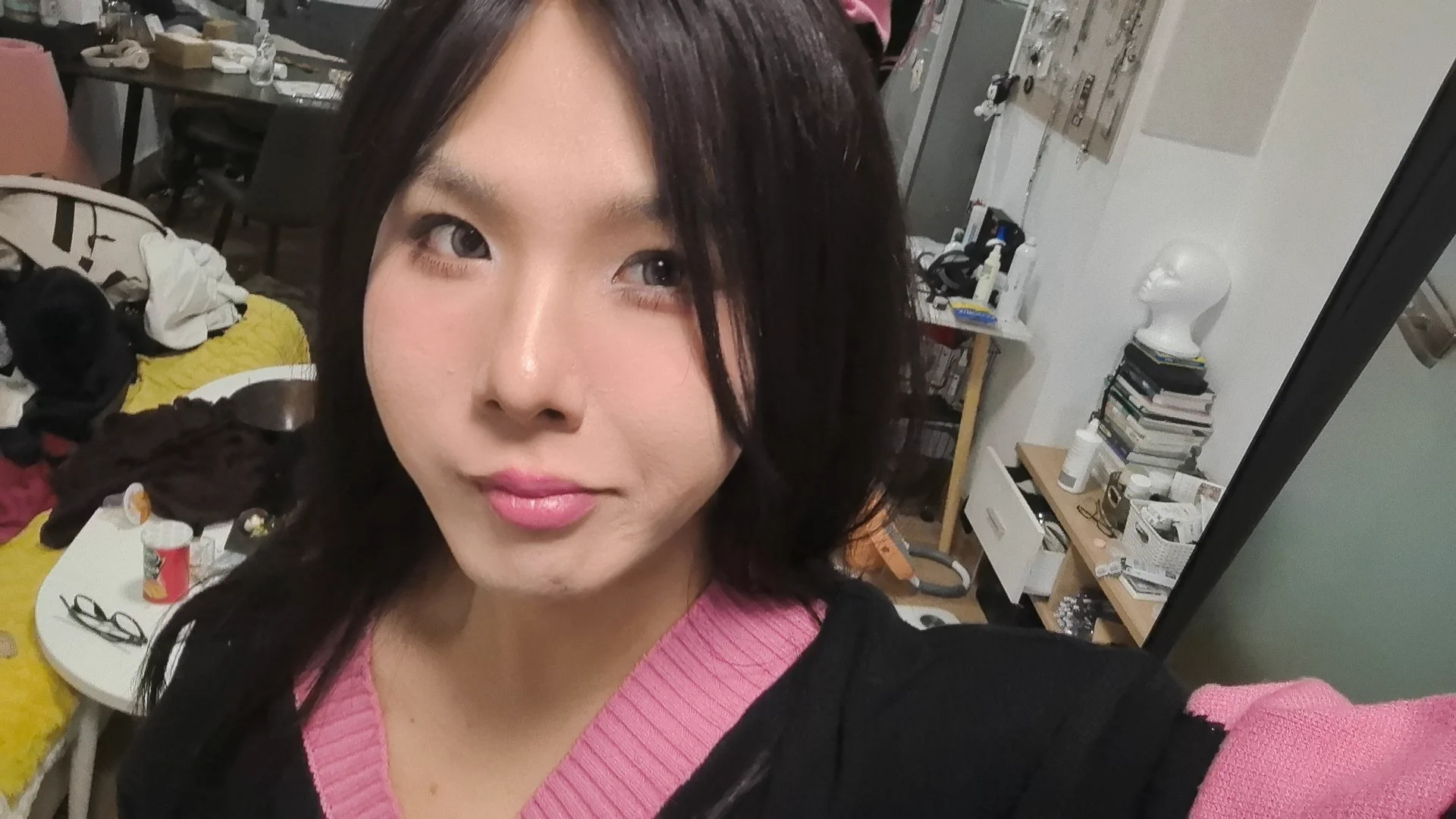 得知vivi的金主被vivi的群友给撅了的vi，觉得世界都不对劲了#男娘 #深圳 https://t.co/E0XgufVLSl