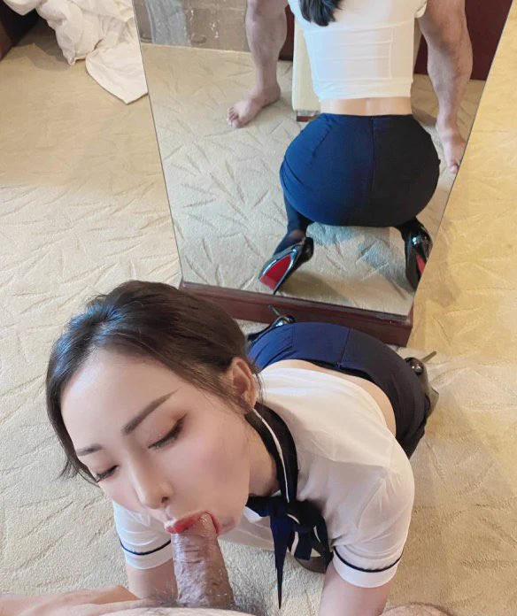 超级色色的空姐给你最完美的性服务😘喜欢后入扣1 喜欢口爆扣2 https://t.co/zaDmcfwwlU
