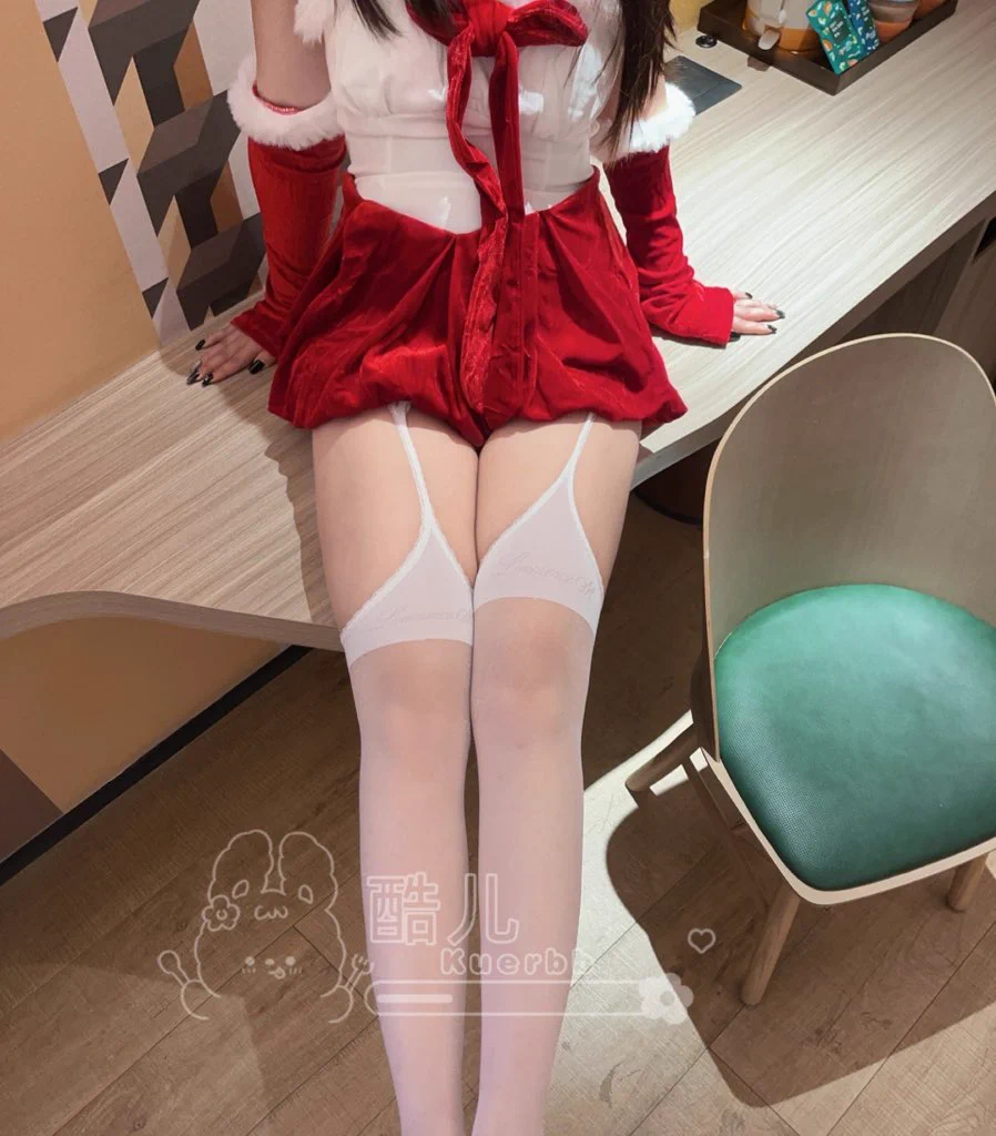 没人会透过白丝来研究你的文案💌@DaFoer_ @UeeTuip @Daguidiyi @UeeDok @Fojiangnice @UeeWhy #涞觅润丝 #明星同款 https://t.co/QUM68OF8IW