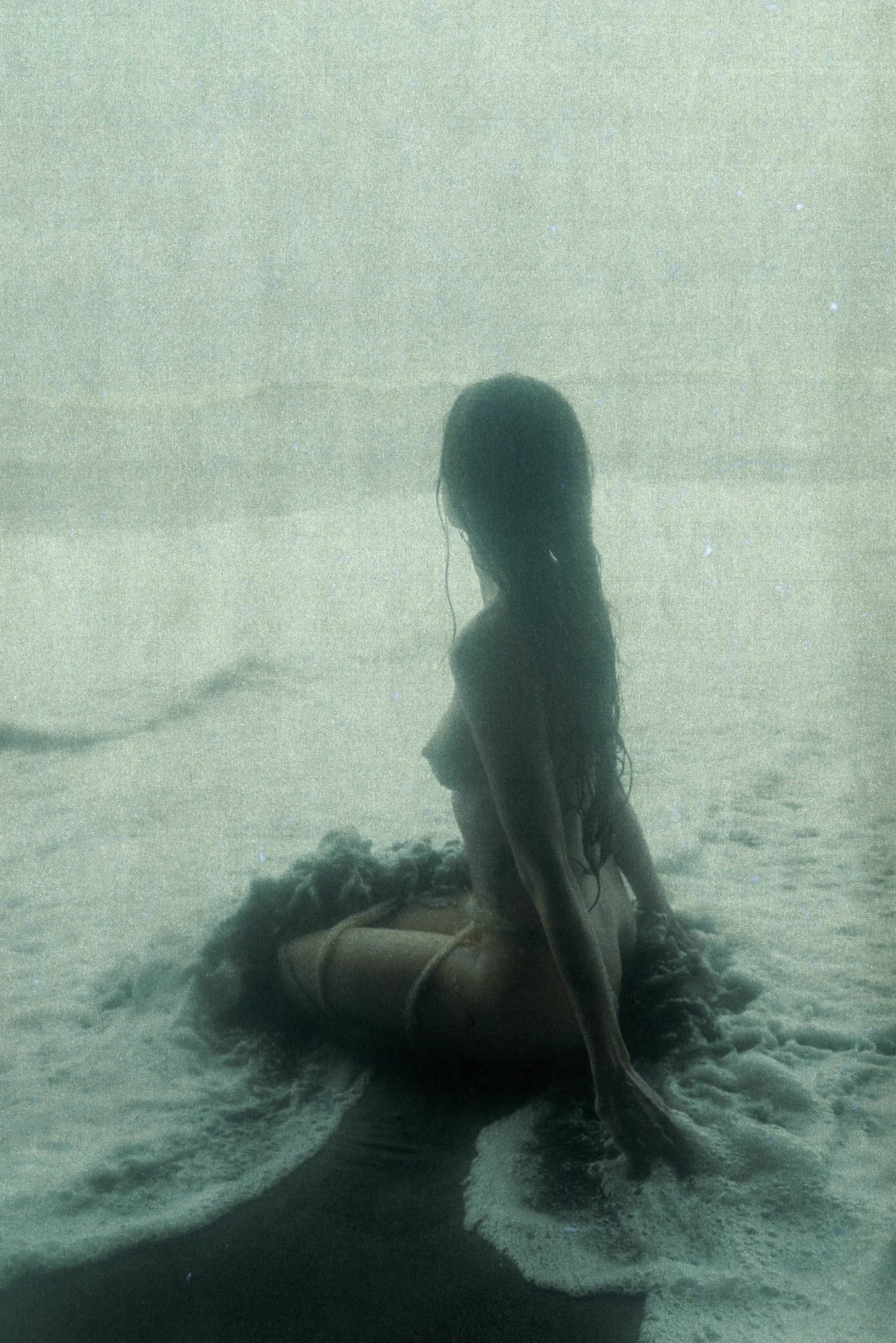 she was born from the sea foam @mariakinosian https://t.co/329i0yGzdW