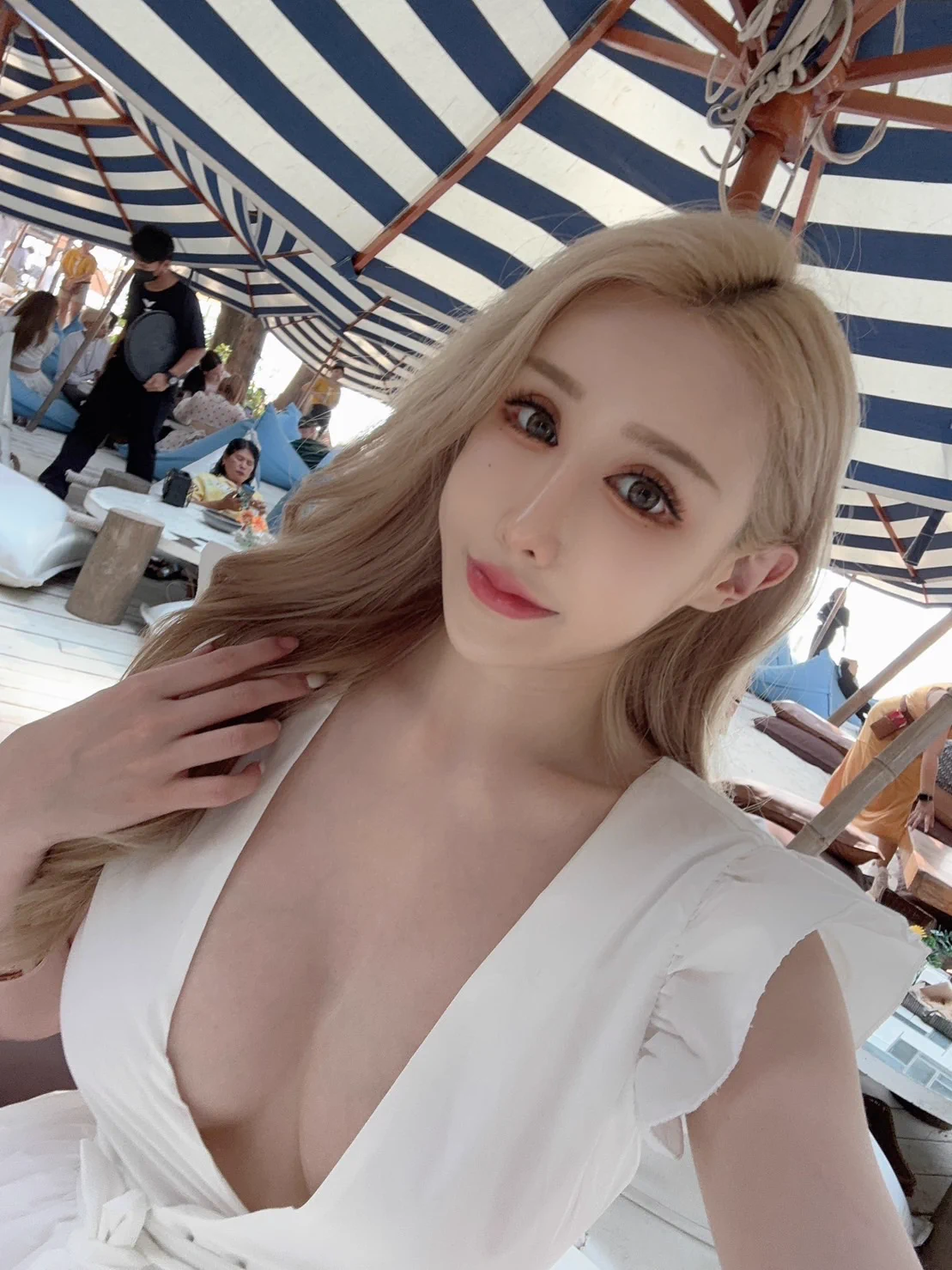 想念泰國了╮(╯▽╰)╭JKF百大女郎到數ㄌ每天一票都要給我呀!!!!送禮物獎勵都可以官方問我唷🐰投票連結https://t.co/J0l2GV9h4y https://t.co/NnZpx8akm6