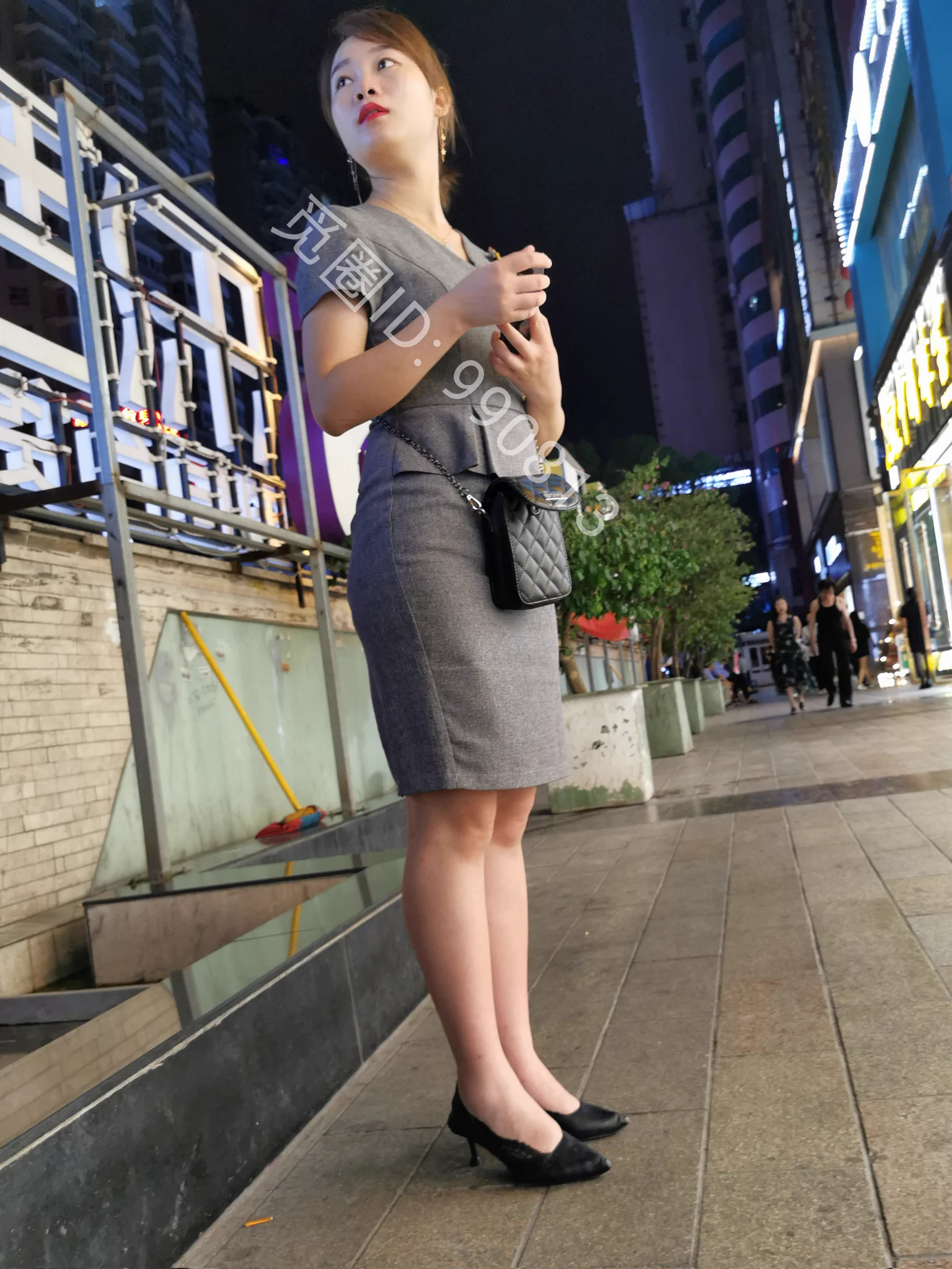 珠宝销售柜姐没有入圈的⭕️抓紧啦最后三个位置马上满员都进不了 https://t.co/wRlfzOYLUy