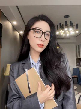 设想一下你和我一起泡浴，这样的浴缸你能用几种姿势来干我，用什么姿势才最舒服呢？这是真实的问卷调查，不许吹牛? 私信告诉我你的年龄坐标 最近翘腿的毛病犯了。 https://t.co/hMJSa4wq0T