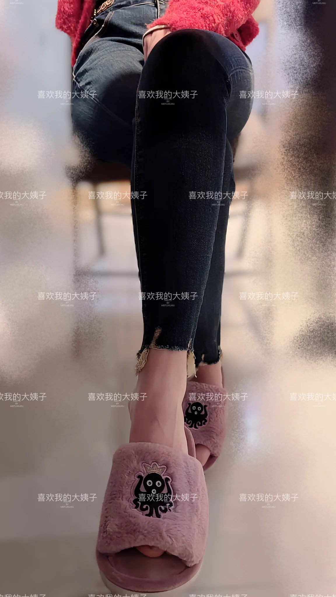 12月24号晚上好兄弟们，今天也是平安夜本来是说好晚上出去吃的(去一家我们本地挺火的餐厅)没想到打电话过去都排了100多号了，老婆说别去了，还带着孩子，然后大姐也说别去了，人太多了，过了平安夜圣诞节在去，我叫外卖，可能是结婚有孩子的原因，对这些节日无感觉个人还是喜欢中国的传统佳节 https://t.co/nLBblIisHw