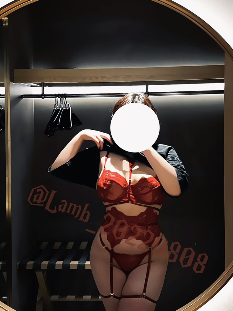 是时间拆圣诞礼物了🎁
#bbw https://t.co/IFObadFk1I