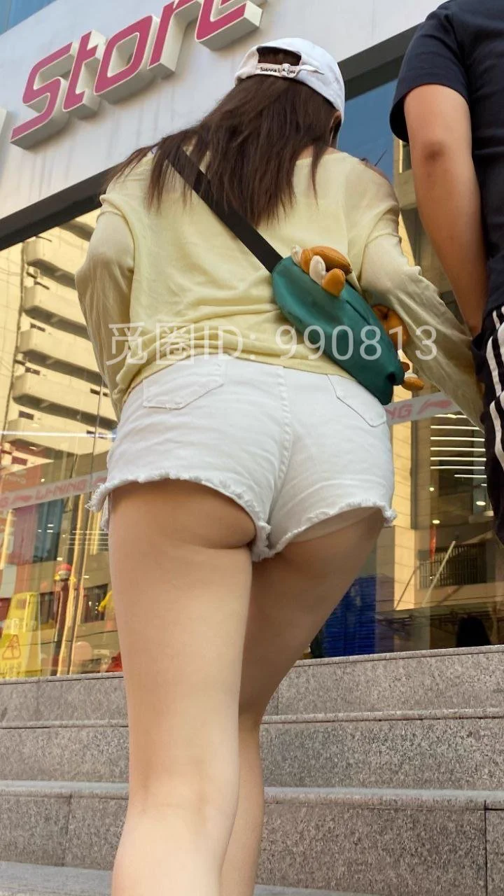 热裤小月牙真的好喜欢没有入圈的⭕️抓紧啦最后三个位置马上满员都进不了 https://t.co/GeKSir7zvp