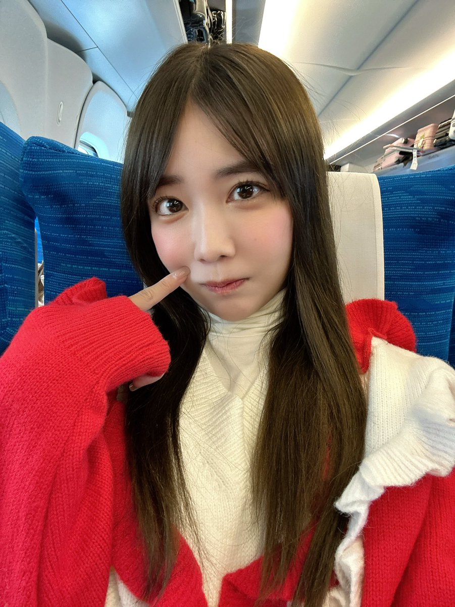 服きてるきすみちゃんが好きだから脱いでばっかのSNSフォローしてないって人がいたので！フォローしてください https://t.co/Oyc0wIiyXd