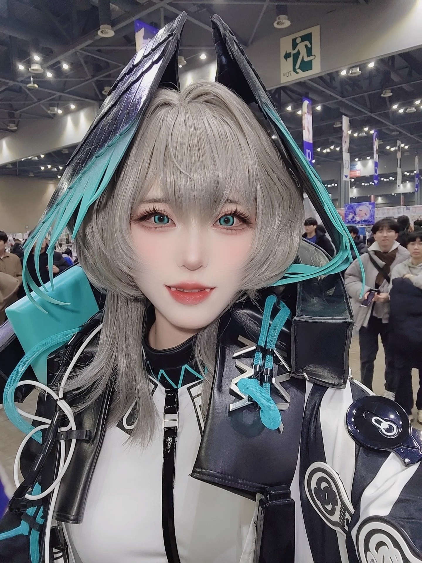 [241221] 서울 코믹월드명일방주 - 오올헤약Model : @siru_0207 https://t.co/F8ywYT4puI