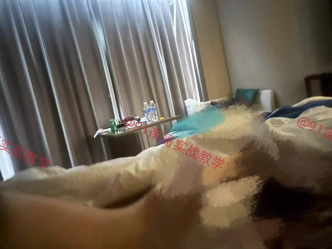 男人泡妞是一种征服欲，男人会通过泡妞来证明自己的实力，这种征服欲，是男人与生俱来的需求！关注南哥推特主号：@nange987——全网最高效约炮教程，一对一实战教学，包学会包约到！咨询教学请扫描置顶贴文二维码，添加导师微信咨询#啪啪啪 #无套后入 #炮友 #约炮教学 https://t.co/AS8zdJd8Gs