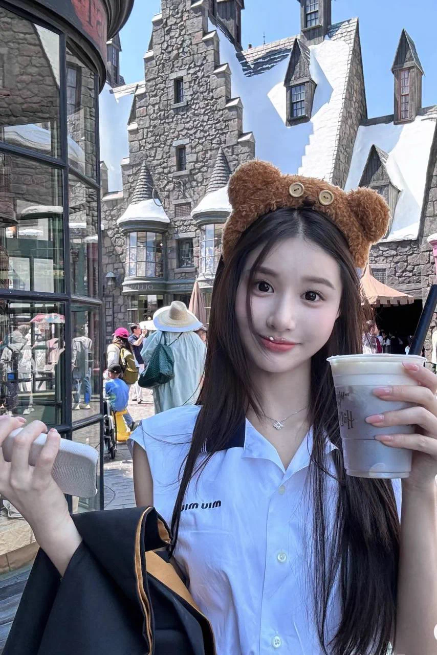#上海 真人真照• 🍄可纯可欲气质好  Bust: 🐻34天然D      Height:  168D     Weight:  96kg      Date of birth：00后爱笑的甜美女孩 温柔迷人优雅• 🧚‍♀️热爱健身 天然美🐻 大🛰️：niuniucos05🐧：97585594看照门槛🚪100（永久有效）备注zfb口令🧧添加➕✈️：https://t.co/Goj735daJB https://t.co/M02YZaCCz8