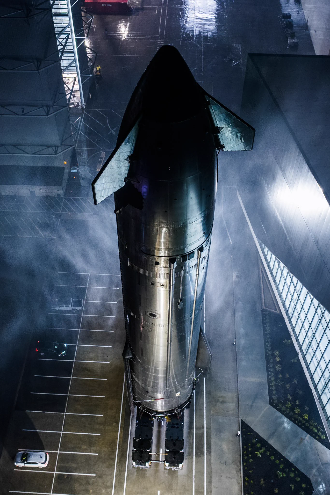 Starship to launch tower this morning https://t.co/RnZVWpRZOm