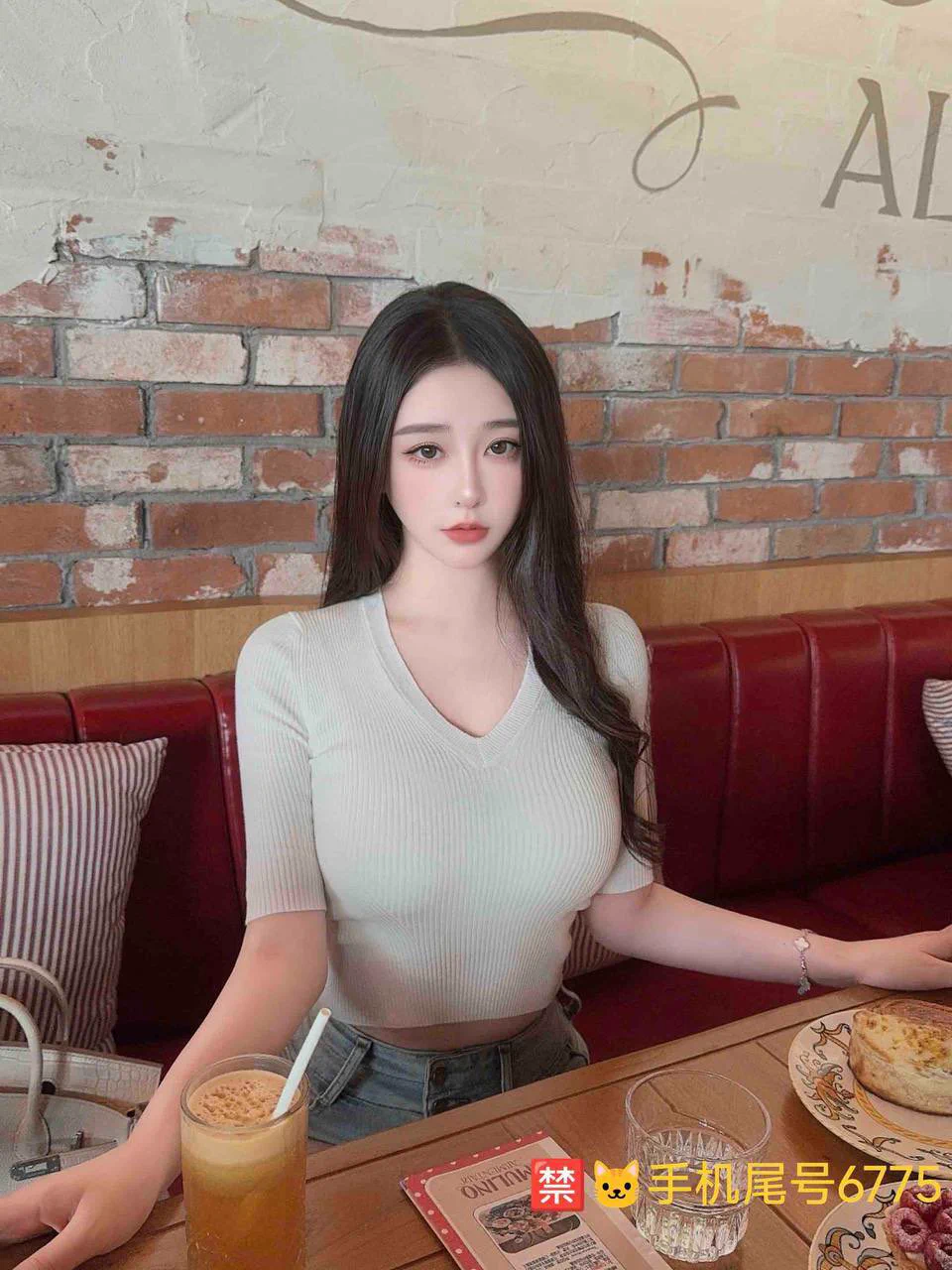 米雪儿🏠 欧尼酱🦜00后 170🐻D留学生兼职模特不验，非本人假赔w，✌🏻🉑指定#5W WX：feng8811a：。 🐧：462340287: 看照门槛100（永久有效）备注Zfb口令🧧添加： ✈️：https://t.co/KWxp4NKLDN https://t.co/TTdOJ0faK7