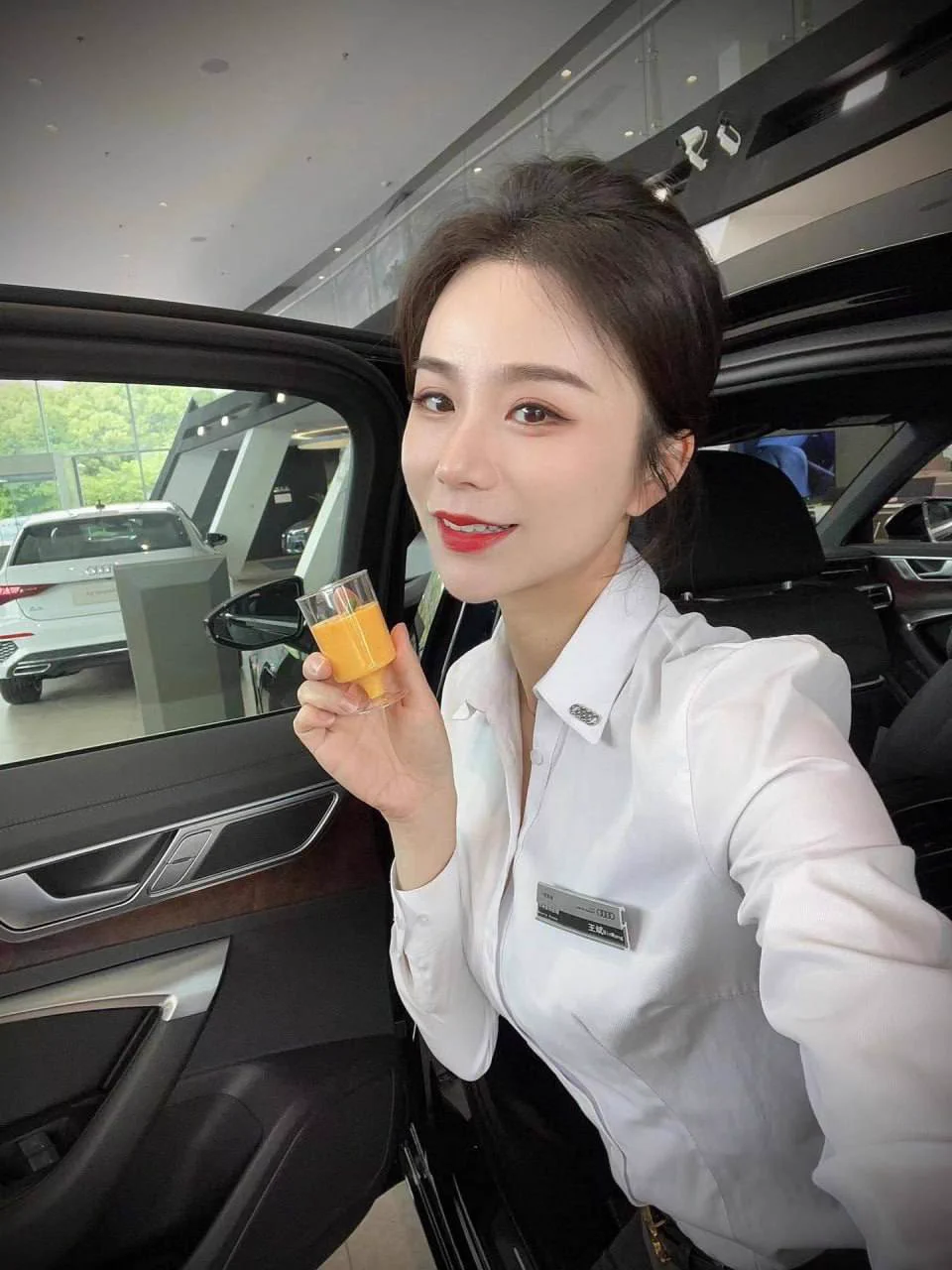 粉丝来试驾，必须拉到小树林换上女仆装好好奖励他~ 点赞 私信领完整版唯一联系方式：https://t.co/PVxYG98BkR https://t.co/tVASyQpjRY