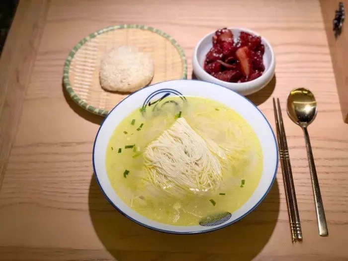 Upon learning that #Wuxi is one of the sub-venues for the 2025 @CCTV #SpringFestival Gala, locals are brimming with excitement that our intangible cultural heritage treasures💎 will garner global attention. Cultural gems such as elegant #Huishan clay figurines✨, delicate Wuxi xiaolongbao (steamed juicy meat buns)😋 and Wuxi silver white noodles🍜 are expected to catch the spotlight of the gala. Let's stay tuned for more updates!🥳🥳 #LiangxiCulture