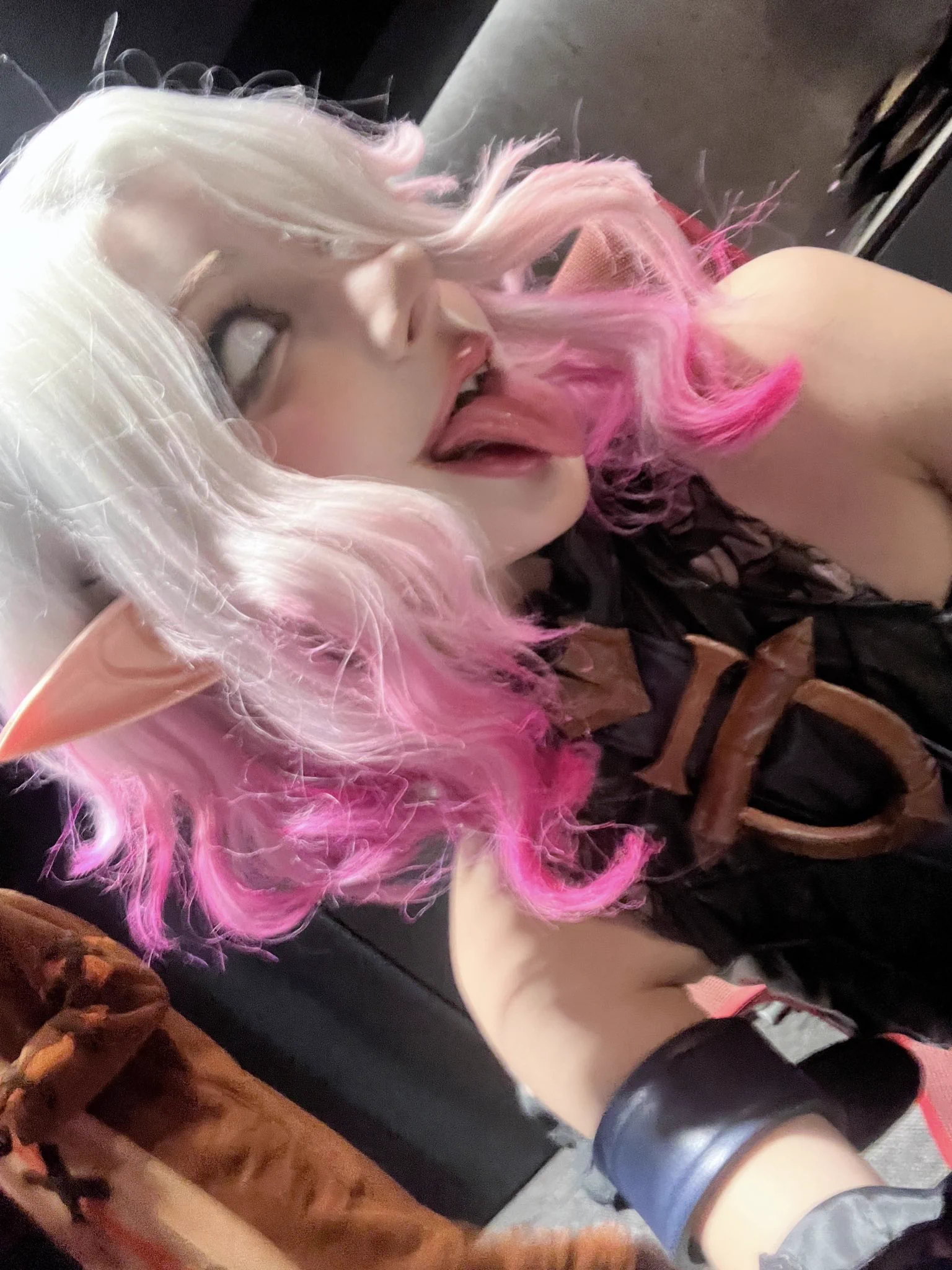 Briar is hungry 🤤 #Briarcosplay #LeagueOfLegends https://t.co/OwNBpUyEsE