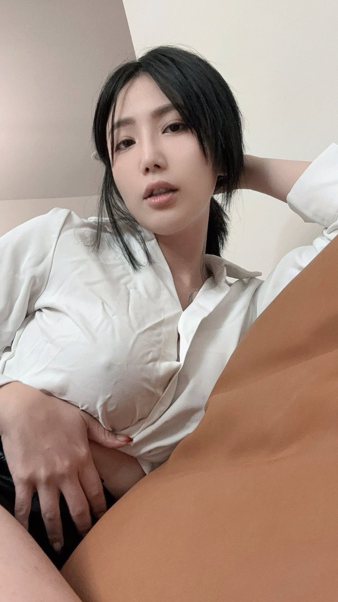 衣服沒燙真是不好看🤣
@NightCo_io https://t.co/9QaRNPOlz4