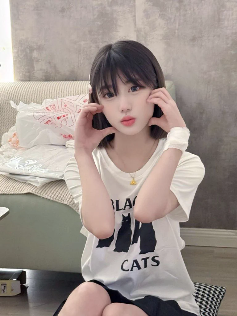 萌萌兔 纯❤️人 第一次下07/167/80斤/C 娇小可爱的邻家妹妹善解人意 性格温柔才破处 💦多紧致 易敏感体质 高潮一触即上下粉嫩 给哥哥一级棒的体验❤️ WX：feng8811a：。 🐧：462340287: 看照门槛100（永久有效）备注Zfb口令🧧添加： ✈️：https://t.co/KWxp4NKLDN https://t.co/utFSzfxQ0e