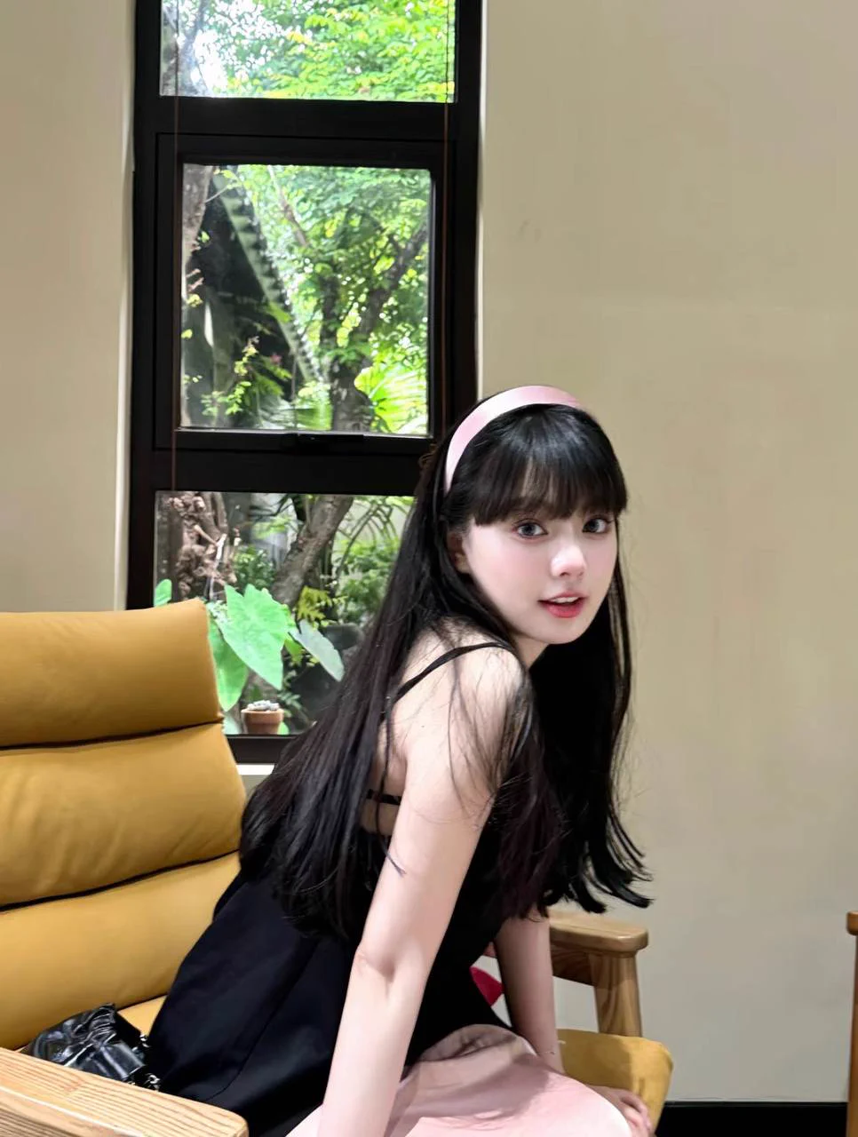 #上海 极致反差感 现实版AV等你来体验～  ʜɪɢʜᴛ/ 169 ᴄᴍ ·ᴡᴇɪɢʜ/ 49ᴋɢ ·ᴄᴜᴘ/ ɢ ❏ 精致淡妆 真人芭比 可素颜 ❏ cos任意角色剧本 实力演绎小电影｜超冷白皮｜水嫩三粉｜全身无整冲田杏梨版粉嫩大G 喜柴勿扰🛰️:https://t.co/kwskHfX2mA https://t.co/Kl4Bm4HfkH
