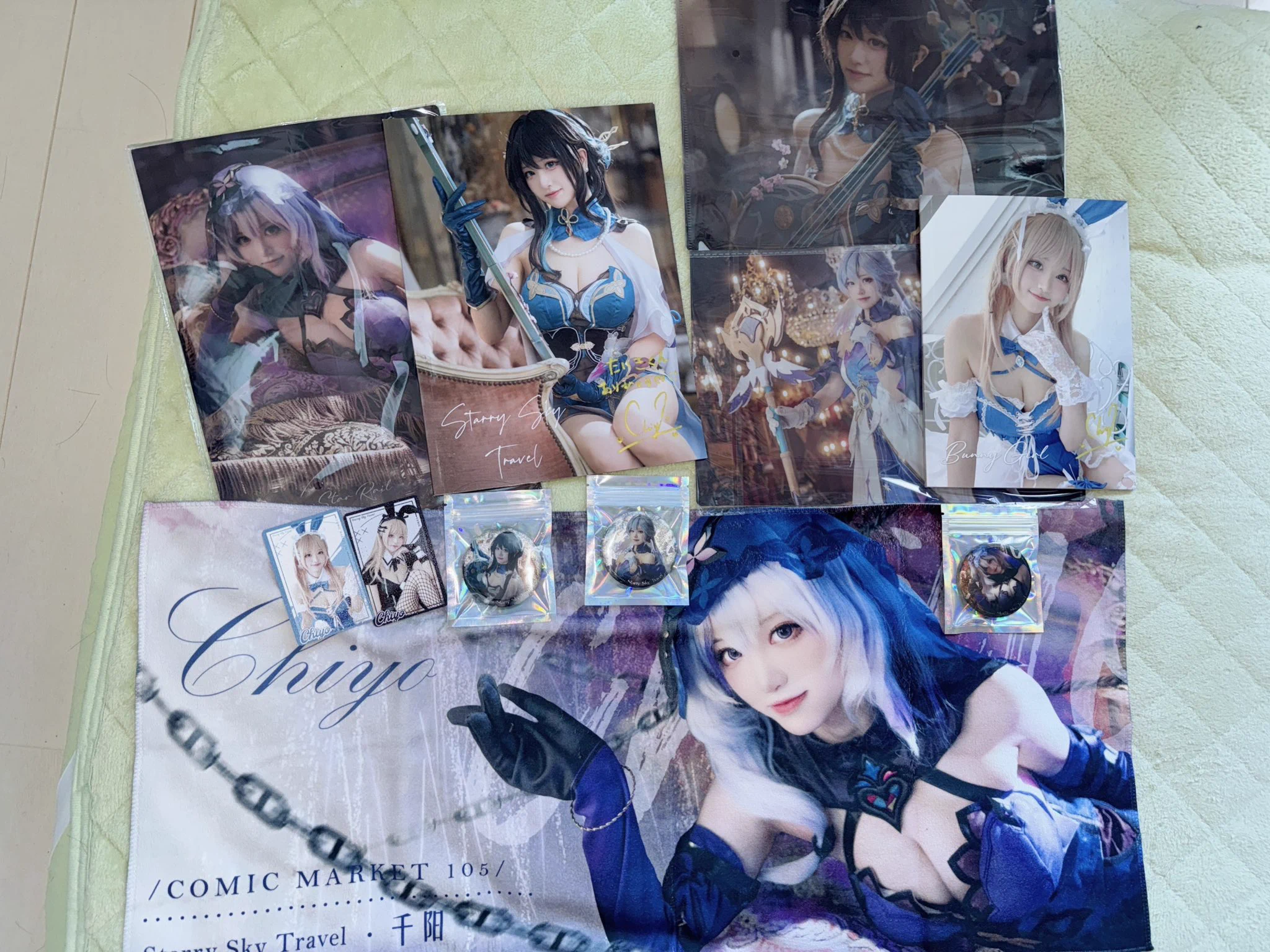 冬コミの写真レタッチ作業も落ち着いたので早速千阳（ちよ）（@tokio0131 ）さんの写真集を読みましたちよさんの初スタレ写真集のコスが再現度高すぎて昇天😇個人的にいうとルアンメェイのコスがめっちゃ好きバニー写真集に3着あってどれもすっごくかわいい！素敵な写真集ありがとうございました！ https://t.co/lMbwidjU8r