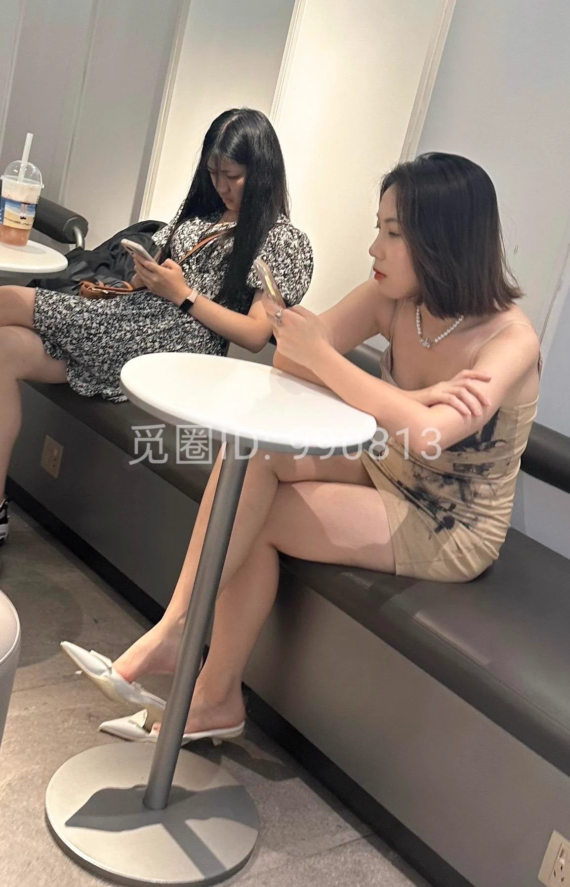 抹胸极品骚女没有入圈的⭕️抓紧啦最后三个位置马上满员都进不了 https://t.co/CfRGrym4nd