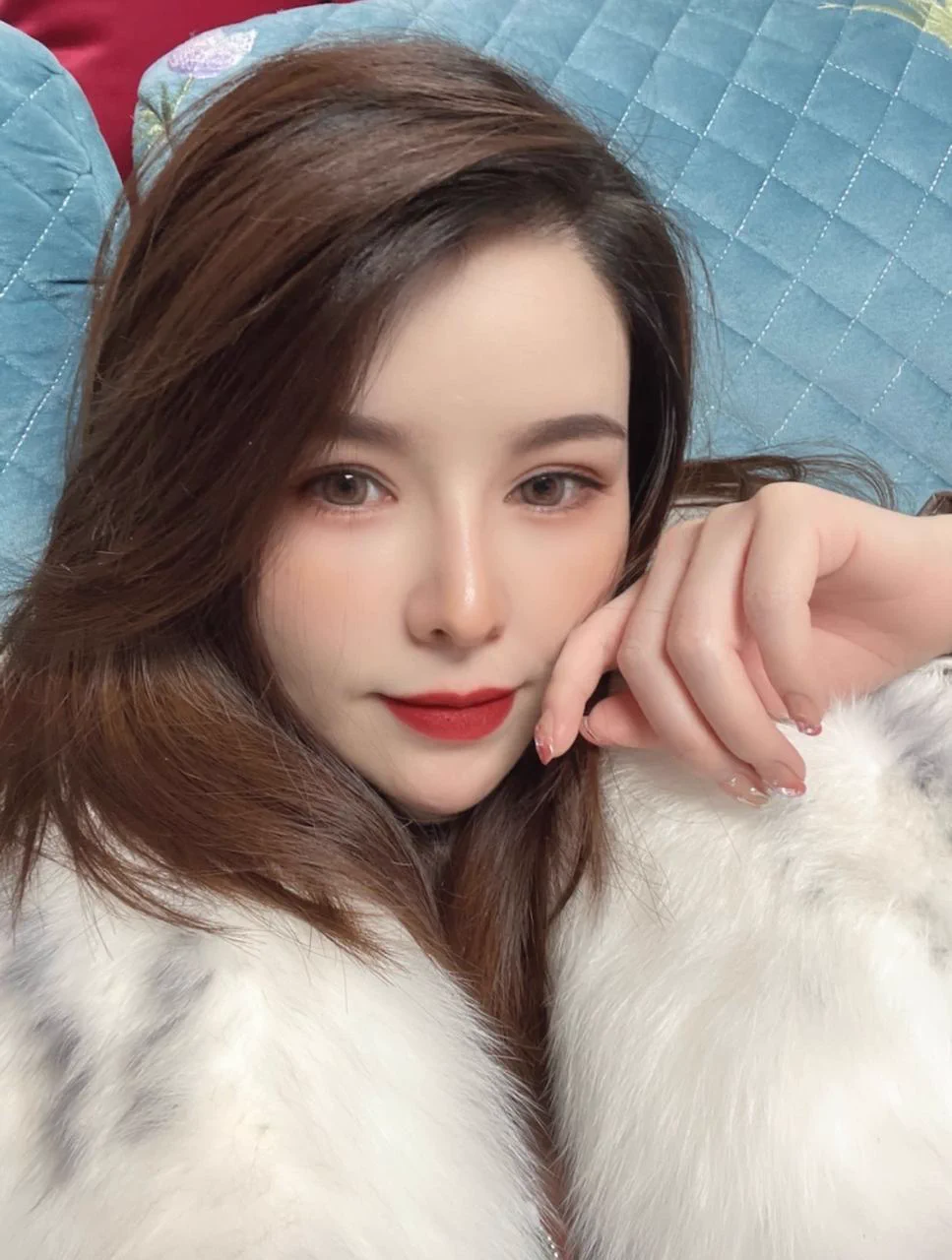 就喜歡這個高冷女神範的，被人家按在身下蹂躪！ 太反差了，太高潮了！投稿💌：@SexytoBaby@SexytoLady@SexytoDoll@SexytoGirl https://t.co/4Q812ucgd7
