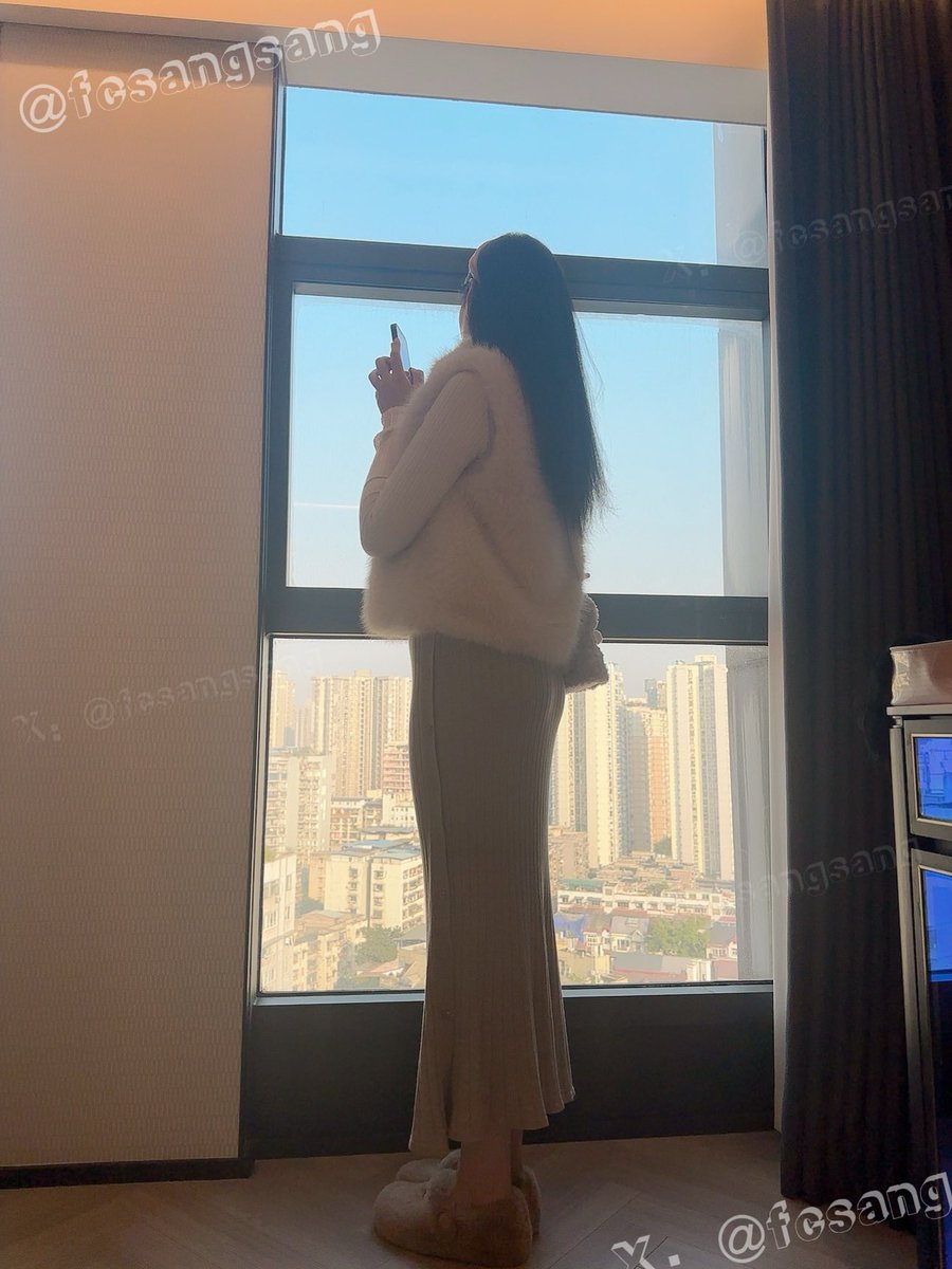 2025年快乐
好久没有住过酒店啦～
#跨年2025 #2025newyear #重庆 #反差 https://t.co/6cOeQ2tRd3