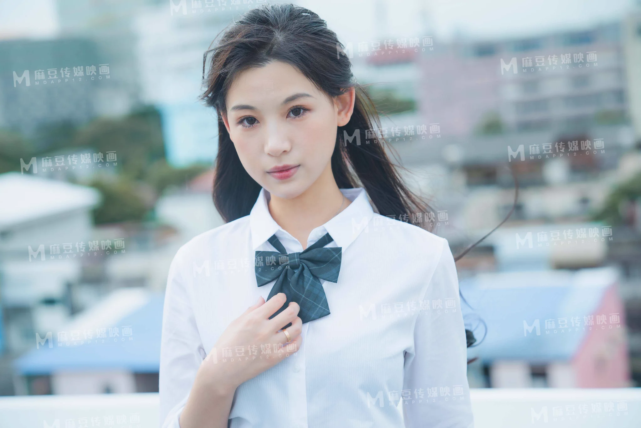 《肉棒惩处婊子姐妹花/美人局4P复仇记/MD-0333》1月10日正式上映⏰🎬影片剧照分享💥纯欲少女艾鲤又一力作～黑丝学生制服动人心魄本片由：纯欲少女-艾鲤与萌妹子-雯雯两位女优联袂出演；含：强奸、4P、黑丝、学生制服、等精彩元素；🔥八折优惠预购活动火热进行中~💖快登入麻豆APP享优惠预购吧！ https://t.co/fvS4VnNo55