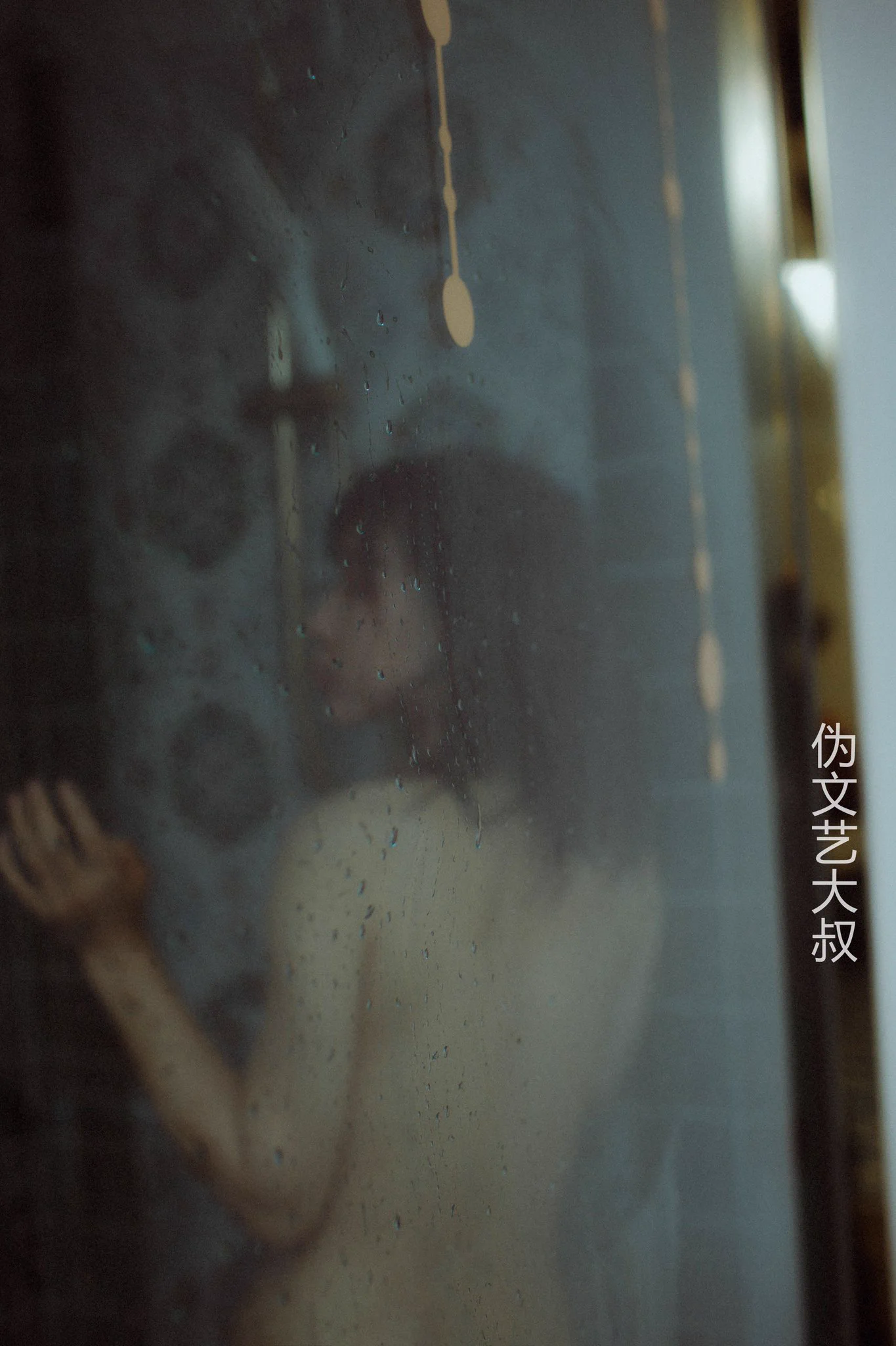 岁月带走了纯真，时光苍老了容颜。岁月静好推广： @007share @Fengsiyuan @tbzt2024 @wqganenshi_ https://t.co/eWNqQ4uiRd