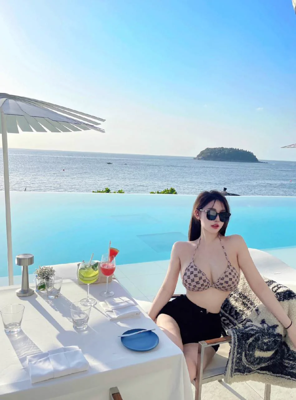 小闻💕今天推荐线下约会💕坐标：#上海💗年龄：04沪上甜妹 直男杀手人间尤物 细腰肥臀小闻💕🐧：3995883669全国mm看照电报：https://t.co/TkSa8OXMIp 小闻💕个人咨询：https://t.co/fWgUvaqjoo https://t.co/pOgiizmXPi