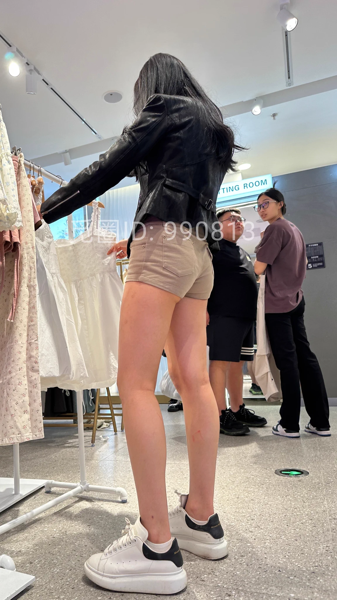 热裤小月牙妹妹没有入圈的⭕️抓紧啦，最后几个位置，马上满员！ https://t.co/qBgMHpVIpt