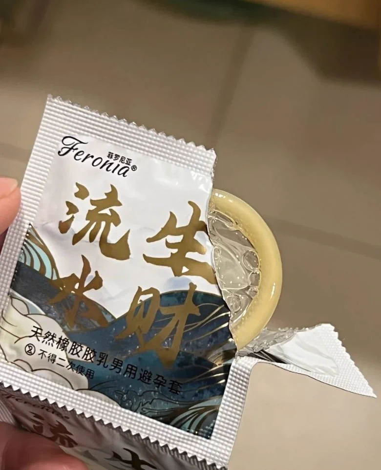 男人没约到你之前说他自己很厉害18厘米四十分钟起步，见到了之后十分钟不到就完事了😡说你水太多了叫的太好听太爽了，没控制住，所有男人都会说的今天状态不好平时不是这样😔特上的男人是不是全身上下就剩一张嘴是硬的啊😏 https://t.co/Ycy1eAdUUQ