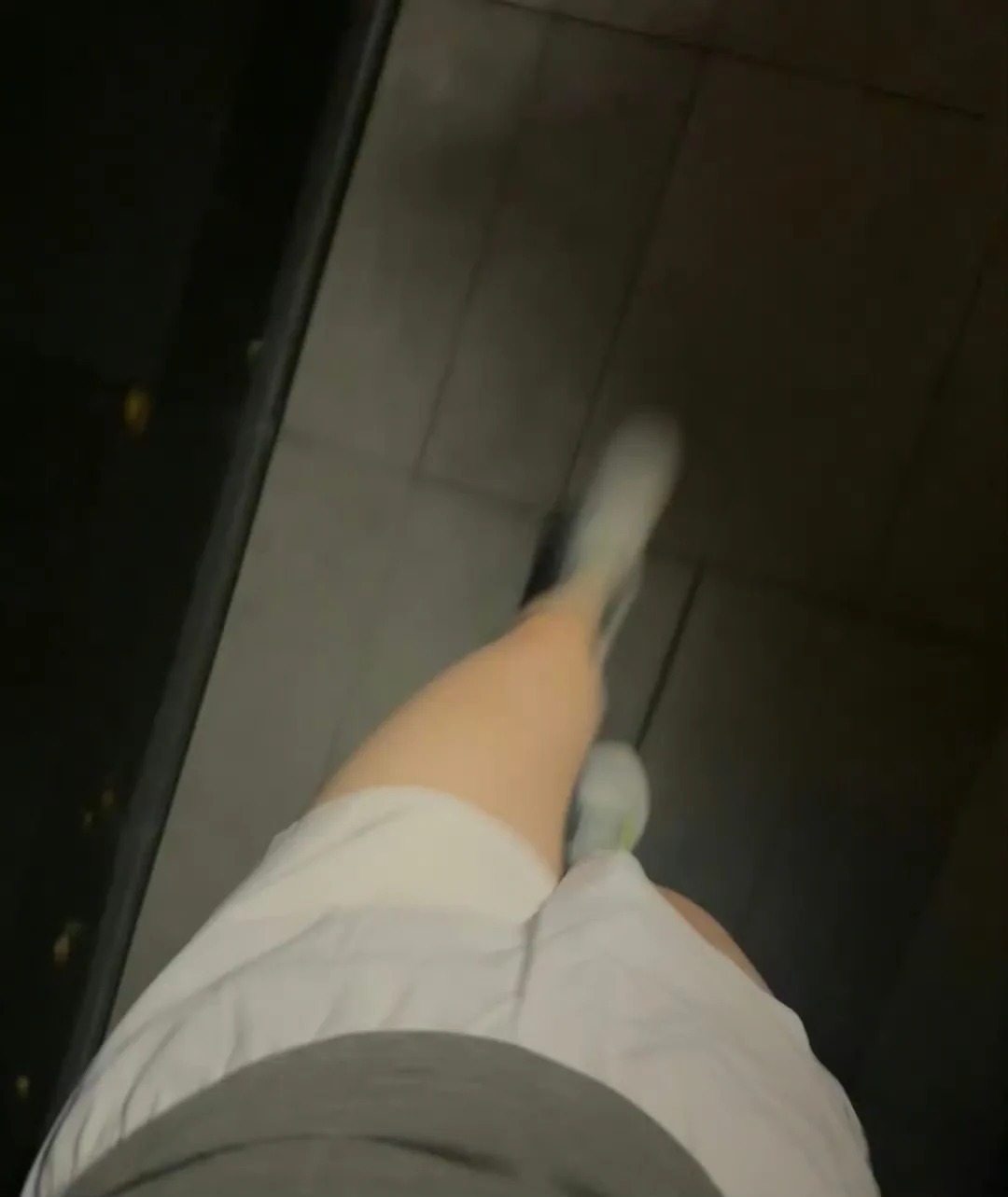 肉色絲襪 可以保暖又可以體現美感快來捕捉 一位榨精精靈 回家 榨乾你 👿 https://t.co/05BAL5efom