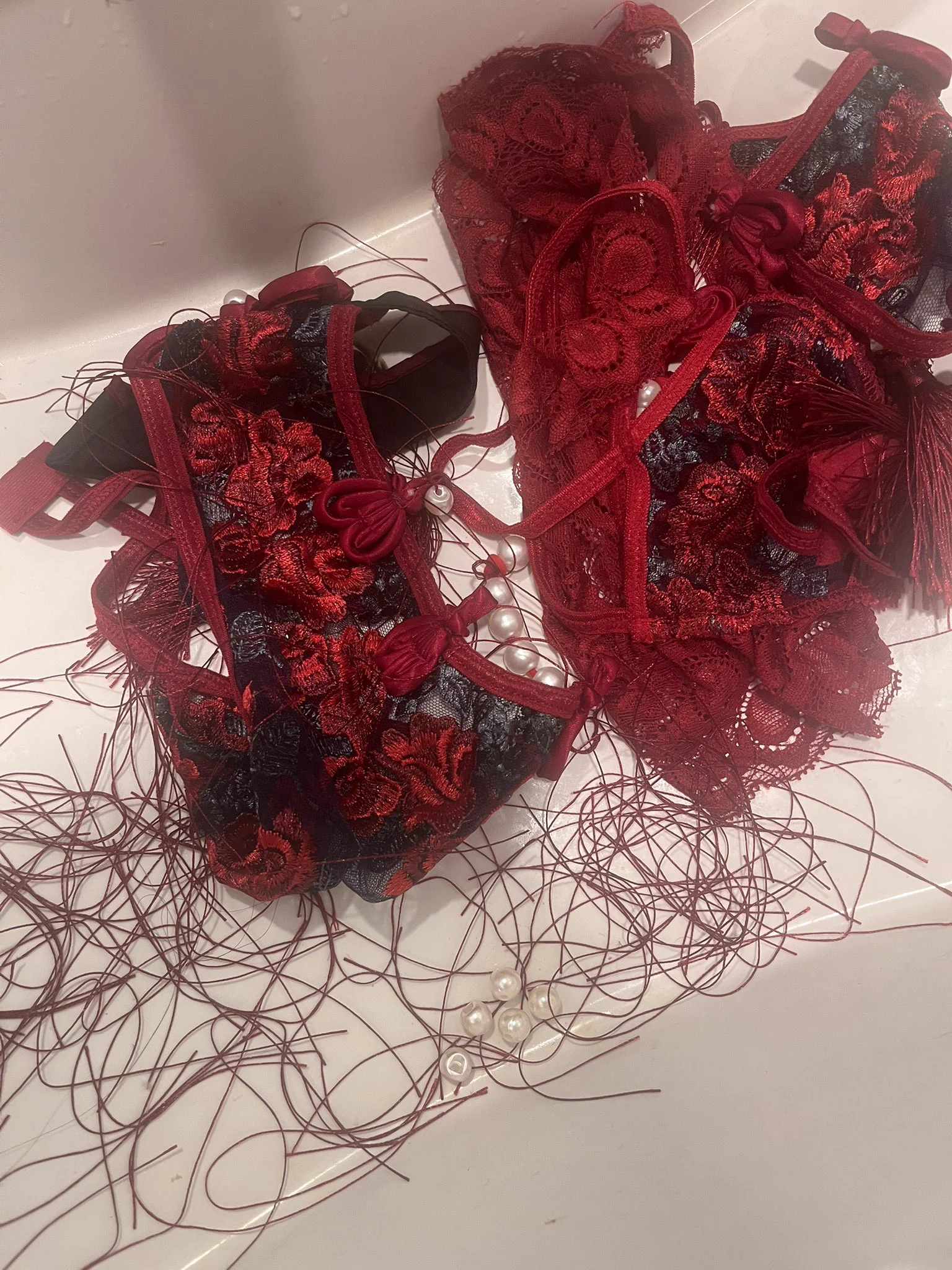 新买的情趣打算洗衣机里洗一次再穿 结果珍珠全断开 我真是裂开🤯 https://t.co/VClemPW8Dx