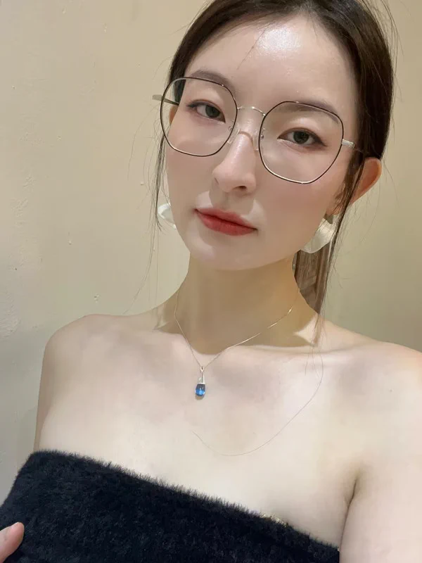 想去露出 有没有粉丝陪我一起，帮我拍照，保护我不受到陌生人的侵犯，报酬是陪你做爱 https://t.co/0Zuoa7DULo