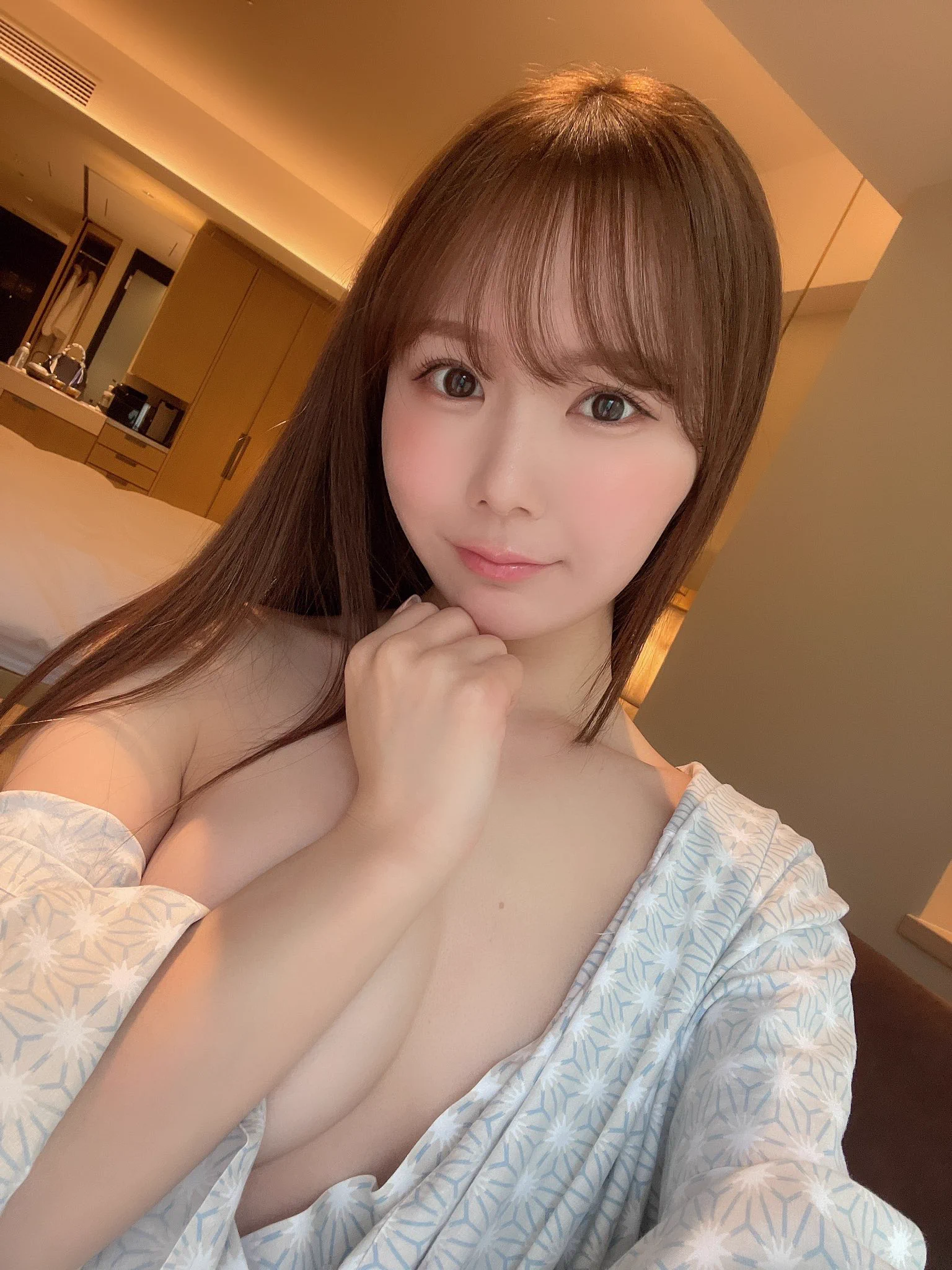 これが本物のセクシーお姉さんだぞっ💋 https://t.co/HmOcZfhi24